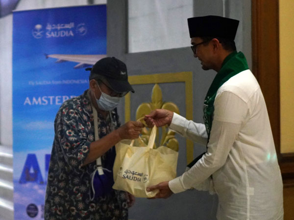 Saudia Airlines Mengadakan Acara Iftar Ramadan 1444 H / 2023 M Bersama 11 Masjid di Indonesia